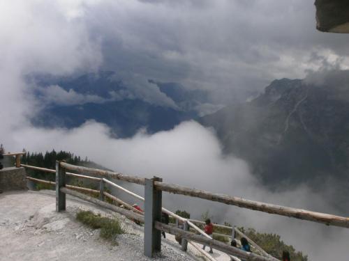 пещера тропа в тумане1.jpg