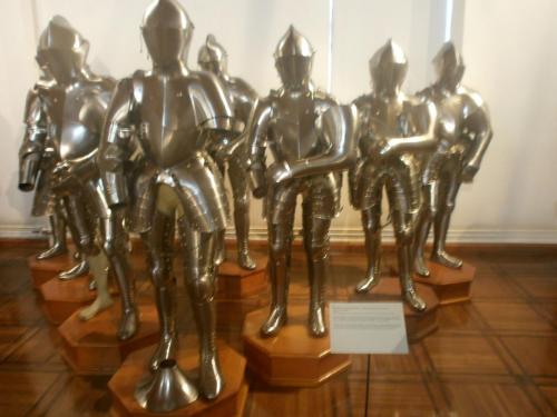 амбрас доспехи.jpg