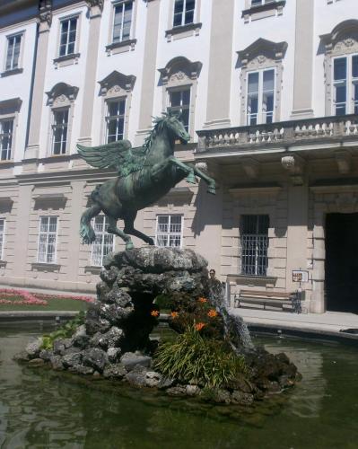 заль конь.jpg