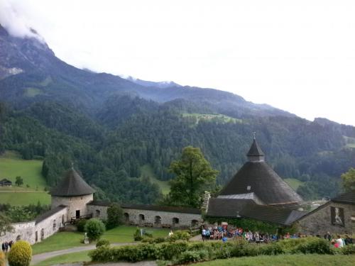 хоэн площ шоу1.jpg