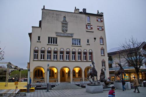 2200010_original.jpg