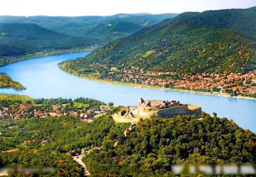 visegrad-03.jpg