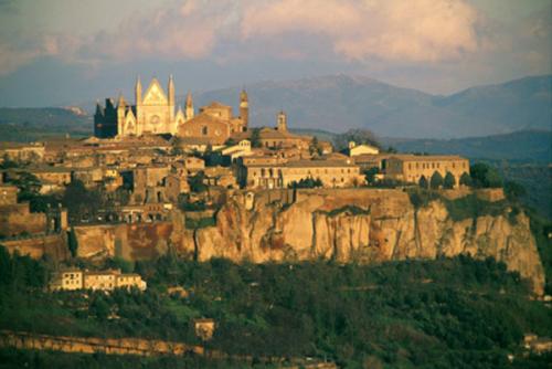 orvieto-italy.jpg