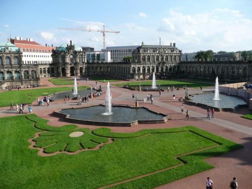 1121 - Дрезден (Дворцовый комплекс Цвингер).JPG