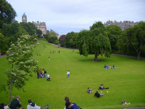 отдых на траве. Шотландия.JPG