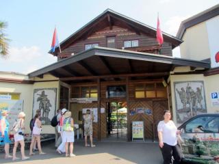 IMG_49931.jpg
