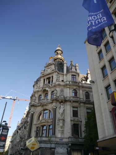 P1100288_здания построенные пароходными компаниями.JPG