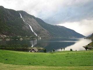 Langfossen-01.jpg