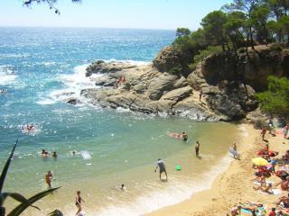 cala-sa-cova-platja-daro-costa-brava.jpg