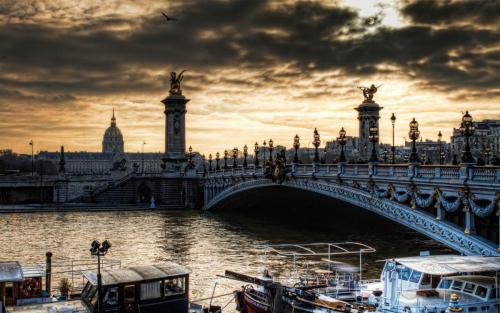 Cities_Alexander_s_bridge_027455_.jpg