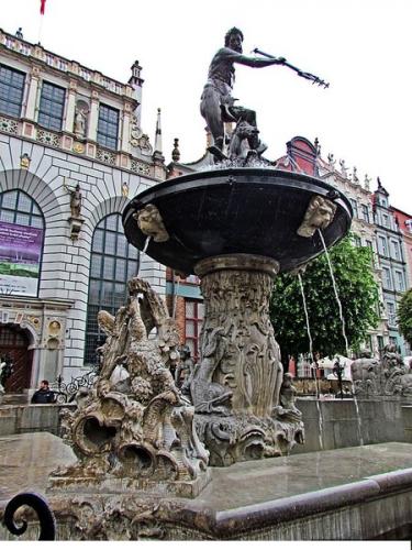 фонтан нептуна.jpg