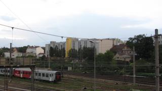1 вид на отель с противоположной парадному входу стороны.JPG