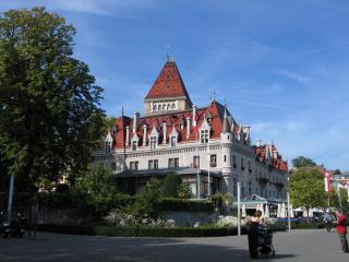Замок построен в 1170 г.епископом Лозанны_7860.jpg