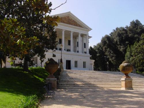 Casino-Centrale-di-Villa-Torlonia1.jpg