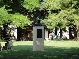 DSC04225 (2).JPG