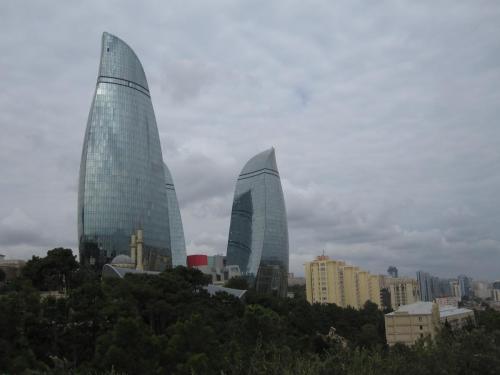 Баку факел.jpg