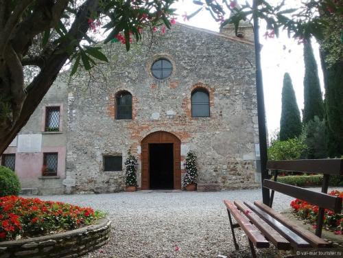 Сан Пьетро в Сирмионе..jpg