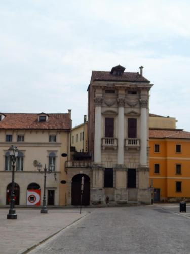 площадь Кастелло 1.jpg