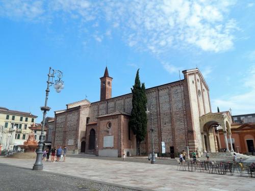 Церковь Сан-Франческо.jpg