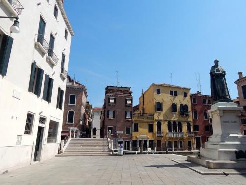 Памятник Венеции.jpg