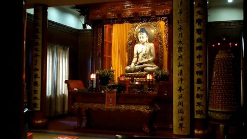 нефритовый будда.jpg