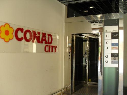 012 Сиена. СУпермаркет на piazza Matteotti.JPG