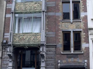 maison perconelle de Paul Hankar, rue Defacqz 71 (3).JPG
