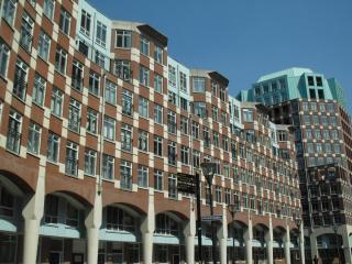 036 Гаага Muzenplein.JPG