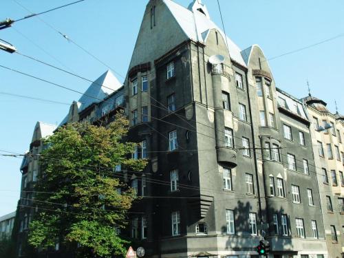 020 Krisjana Valdemara, д.67, угол с ул. Sporta.JPG