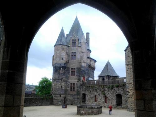 Витре. замок.jpg