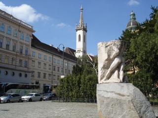 В1.JPG