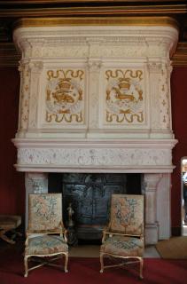 ChenonceauFireplaceSalonLouisXIV.jpg