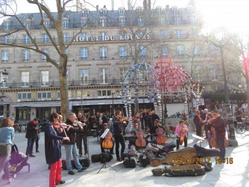 март, париж 289.JPG