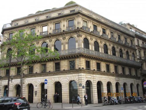 март, париж 1948.JPG