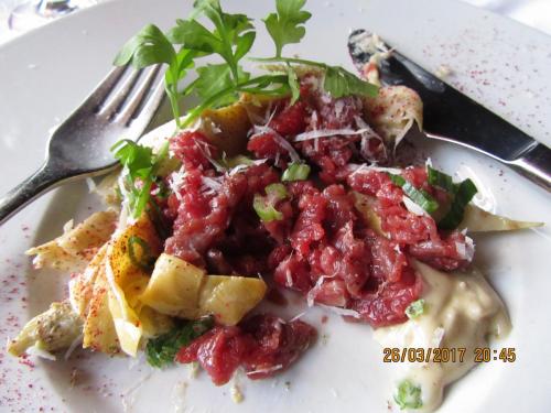 март, париж 356.JPG