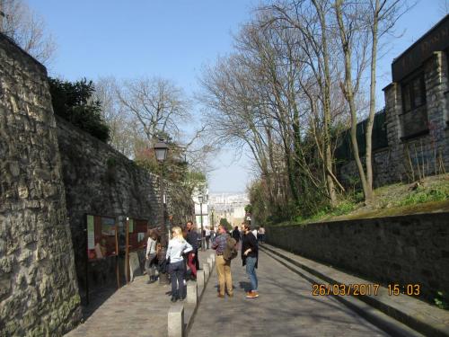 март, париж 067.JPG