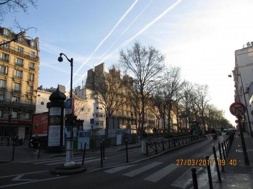 март, париж 383.JPG