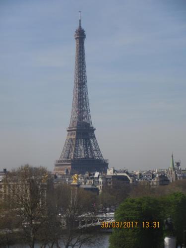 март, париж 1665.JPG