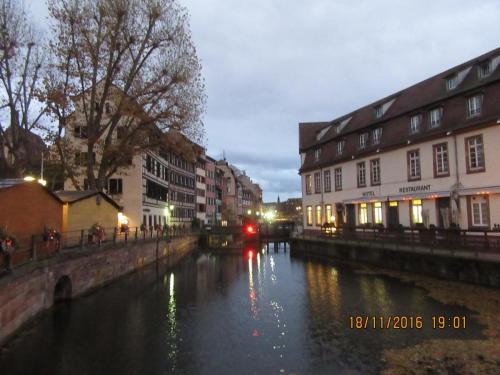 Божоле 2016 2019.JPG