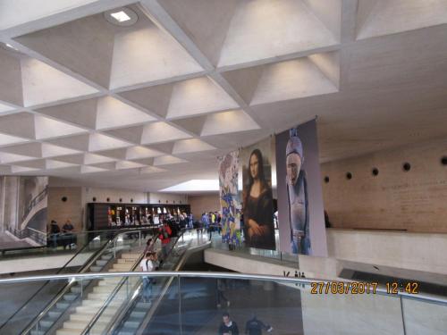 март, париж 467.JPG