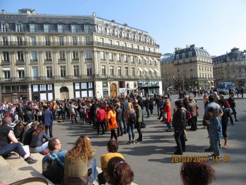 март, париж 255.JPG