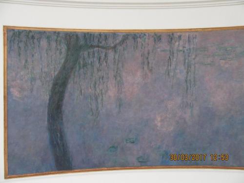 март, париж 1549.JPG