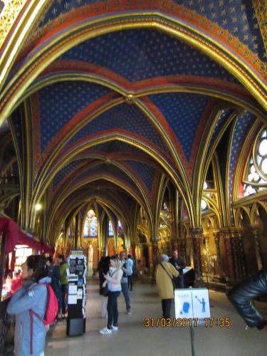 март, париж 2100.JPG