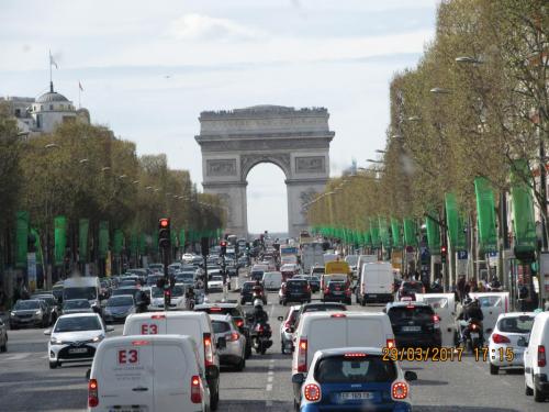 март, париж 1310.JPG