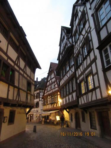 Божоле 2016 2023.JPG