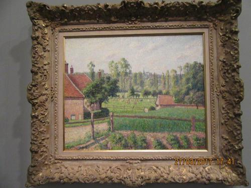 март, париж 777.JPG