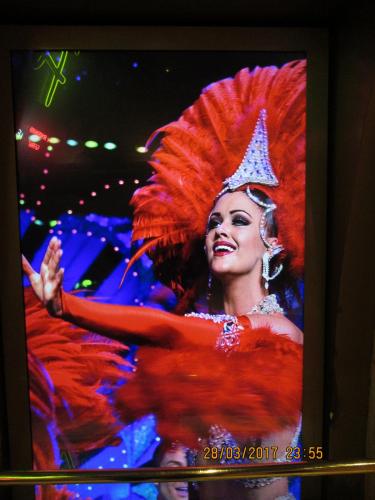 март, париж 1214.JPG