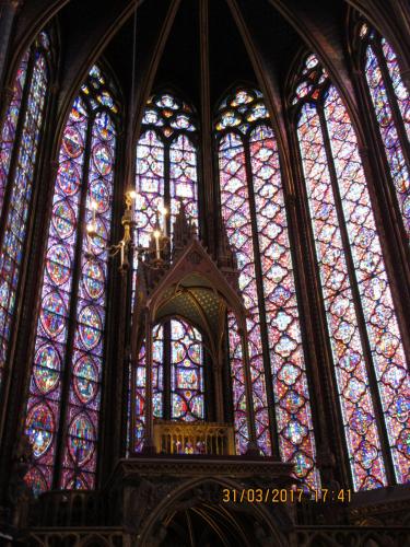 март, париж 2125.JPG