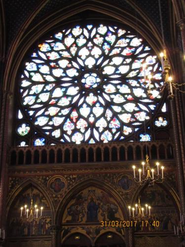 март, париж 2122.JPG