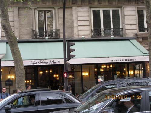 март, париж 2169.JPG